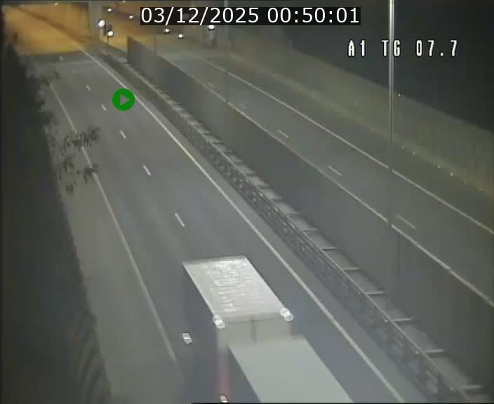 <h2>Traffic live webcam Luxembourg Kirchberg - A1 direction Luxembourg-ville - BK 7.7</h2>