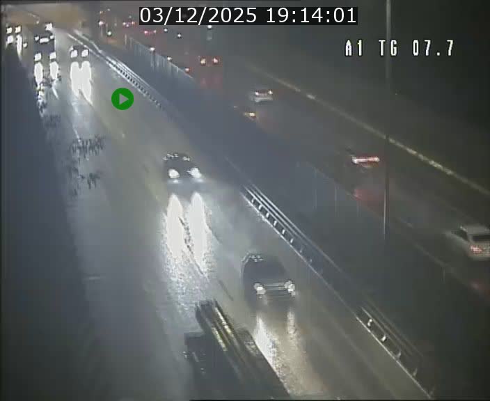 <h2>Traffic live webcam Luxembourg Kirchberg - A1 direction Luxembourg-ville - BK 7.7</h2>