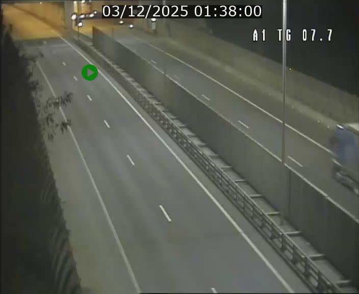 <h2>Traffic live webcam Luxembourg Kirchberg - A1 direction Luxembourg-ville - BK 7.7</h2>