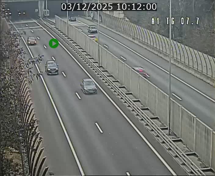 <h2>Traffic live webcam Luxembourg Kirchberg - A1 direction Luxembourg-ville - BK 7.7</h2>