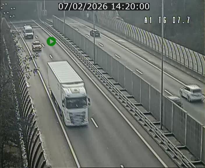 <h2>Traffic live webcam Luxembourg Kirchberg - A1 direction Luxembourg-ville - BK 7.7</h2>