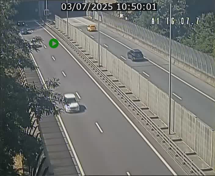 Traffic live webcam Luxembourg Kirchberg - A1 direction Luxembourg-ville - BK 7.7
