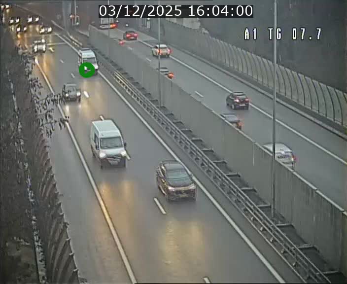 <h2>Traffic live webcam Luxembourg Kirchberg - A1 direction Luxembourg-ville - BK 7.7</h2>