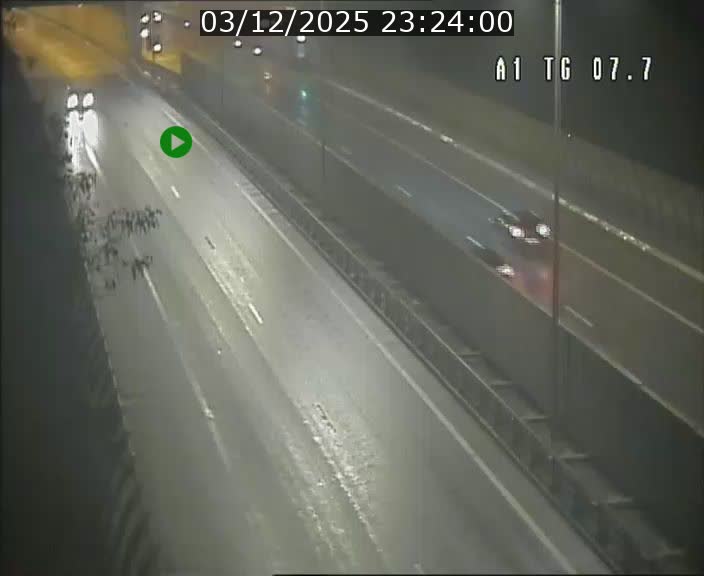 <h2>Traffic live webcam Luxembourg Kirchberg - A1 direction Luxembourg-ville - BK 7.7</h2>