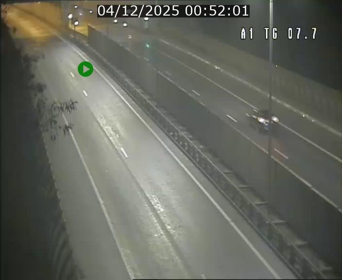 <h2>Traffic live webcam Luxembourg Kirchberg - A1 direction Luxembourg-ville - BK 7.7</h2>
