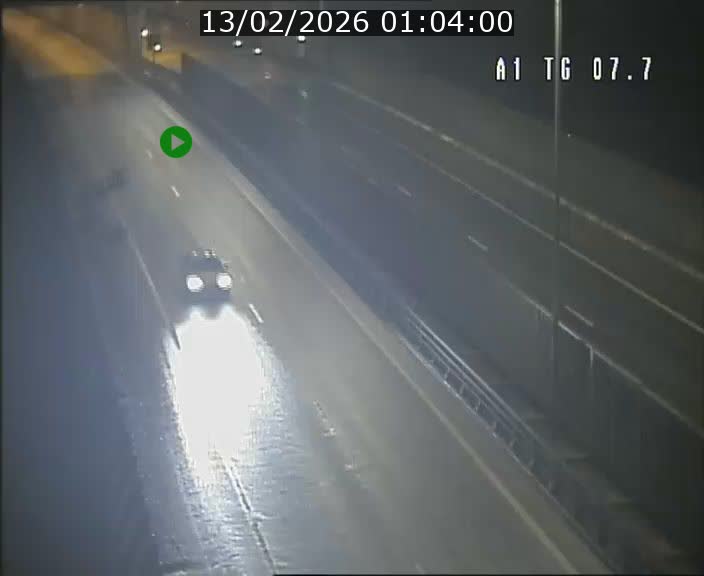 <h2>Traffic live webcam Luxembourg Kirchberg - A1 direction Luxembourg-ville - BK 7.7</h2>