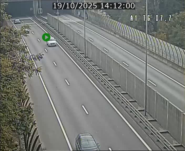 <h2>Traffic live webcam Luxembourg Kirchberg - A1 direction Luxembourg-ville - BK 7.7</h2>