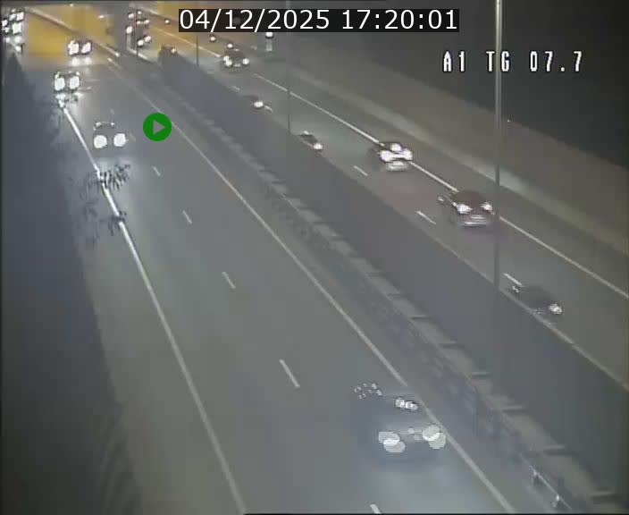 <h2>Traffic live webcam Luxembourg Kirchberg - A1 direction Luxembourg-ville - BK 7.7</h2>