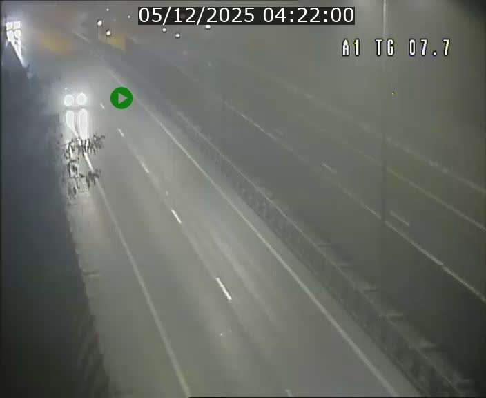 <h2>Traffic live webcam Luxembourg Kirchberg - A1 direction Luxembourg-ville - BK 7.7</h2>