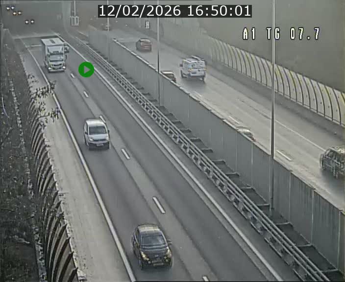 <h2>Traffic live webcam Luxembourg Kirchberg - A1 direction Luxembourg-ville - BK 7.7</h2>