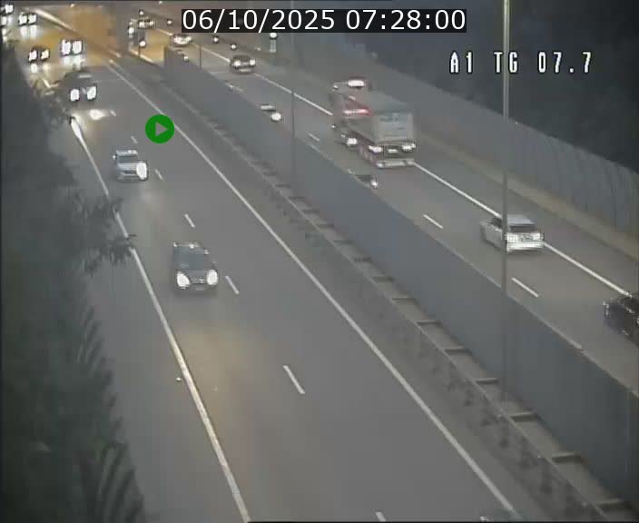 <h2>Traffic live webcam Luxembourg Kirchberg - A1 direction Luxembourg-ville - BK 7.7</h2>