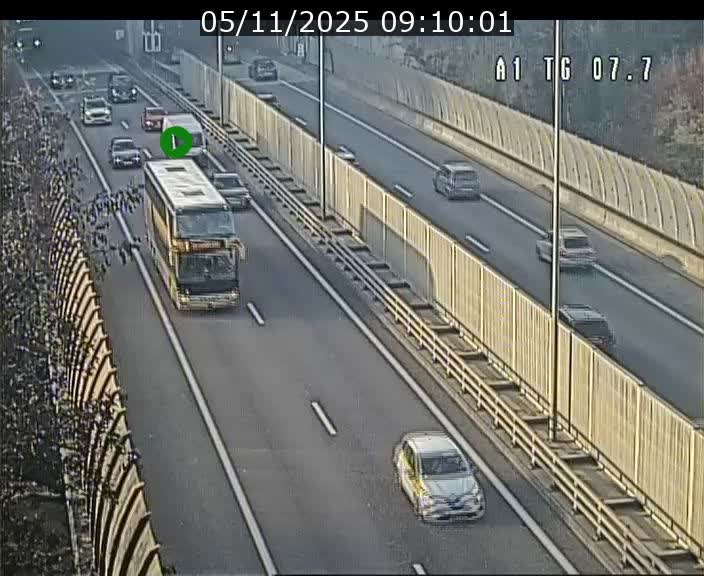 <h2>Traffic live webcam Luxembourg Kirchberg - A1 direction Luxembourg-ville - BK 7.7</h2>