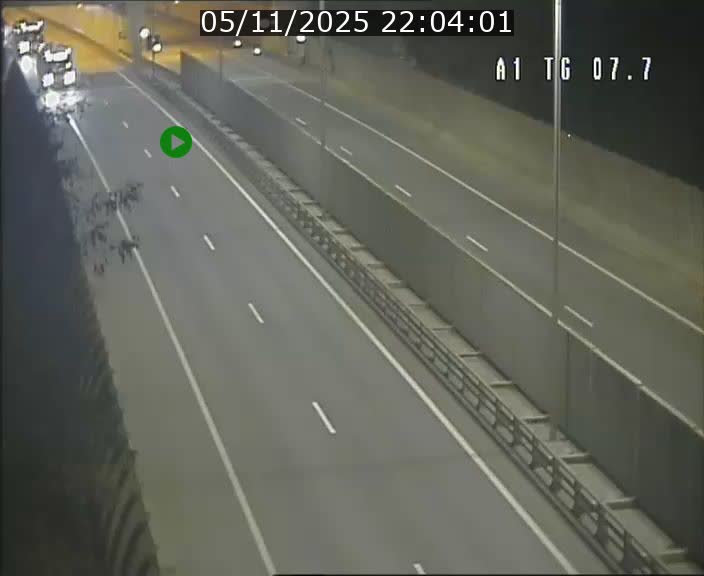 <h2>Traffic live webcam Luxembourg Kirchberg - A1 direction Luxembourg-ville - BK 7.7</h2>