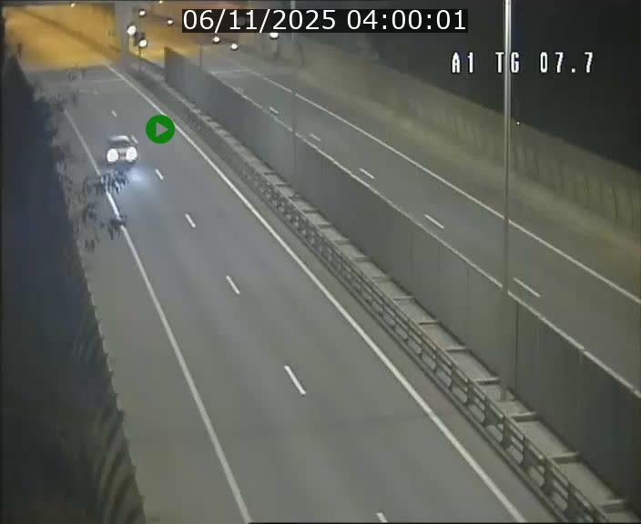 <h2>Traffic live webcam Luxembourg Kirchberg - A1 direction Luxembourg-ville - BK 7.7</h2>