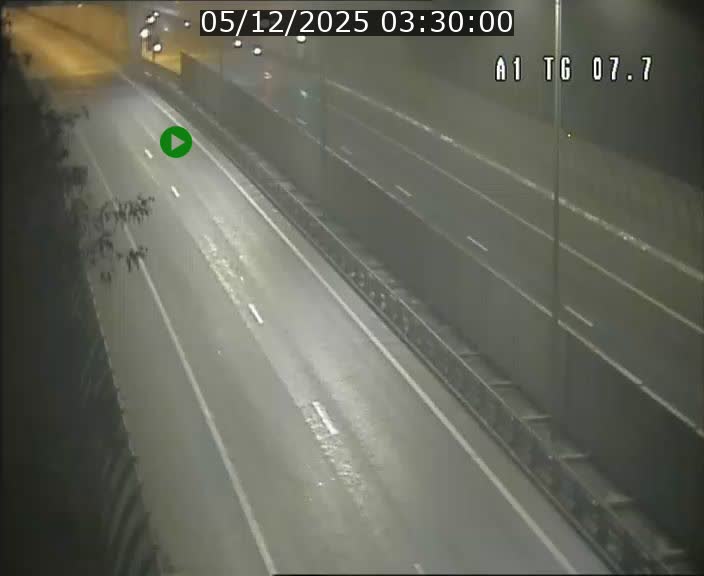 <h2>Traffic live webcam Luxembourg Kirchberg - A1 direction Luxembourg-ville - BK 7.7</h2>