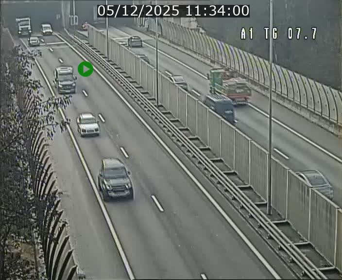 <h2>Traffic live webcam Luxembourg Kirchberg - A1 direction Luxembourg-ville - BK 7.7</h2>