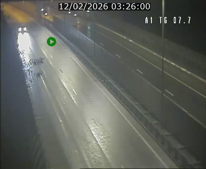 <h2>Traffic live webcam Luxembourg Kirchberg - A1 direction Luxembourg-ville - BK 7.7</h2>