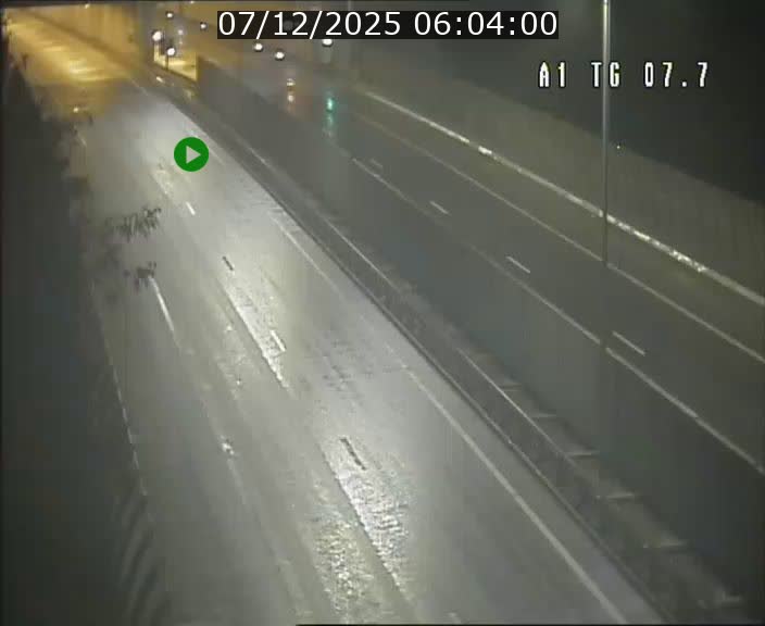 <h2>Traffic live webcam Luxembourg Kirchberg - A1 direction Luxembourg-ville - BK 7.7</h2>