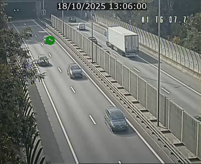 <h2>Traffic live webcam Luxembourg Kirchberg - A1 direction Luxembourg-ville - BK 7.7</h2>