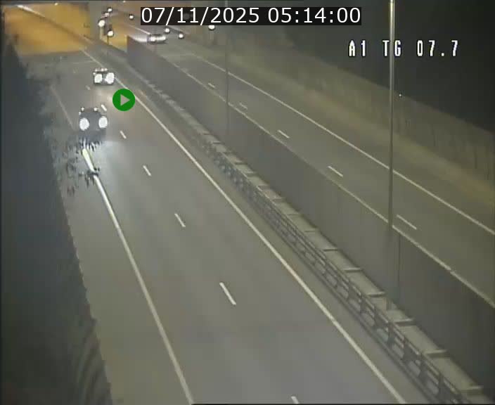 <h2>Traffic live webcam Luxembourg Kirchberg - A1 direction Luxembourg-ville - BK 7.7</h2>