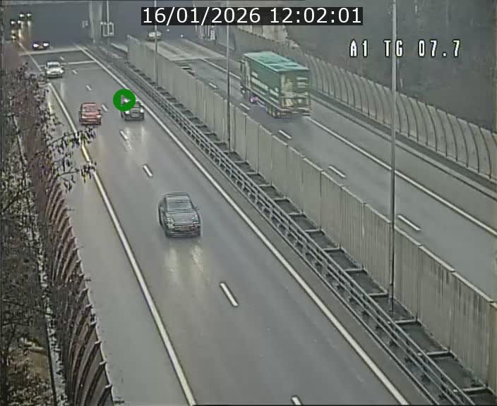 <h2>Traffic live webcam Luxembourg Kirchberg - A1 direction Luxembourg-ville - BK 7.7</h2>