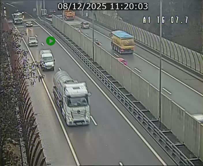 <h2>Traffic live webcam Luxembourg Kirchberg - A1 direction Luxembourg-ville - BK 7.7</h2>