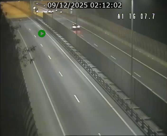 <h2>Traffic live webcam Luxembourg Kirchberg - A1 direction Luxembourg-ville - BK 7.7</h2>