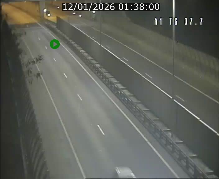 <h2>Traffic live webcam Luxembourg Kirchberg - A1 direction Luxembourg-ville - BK 7.7</h2>