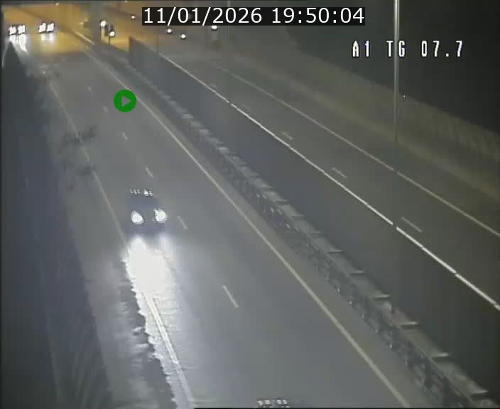 <h2>Traffic live webcam Luxembourg Kirchberg - A1 direction Luxembourg-ville - BK 7.7</h2>