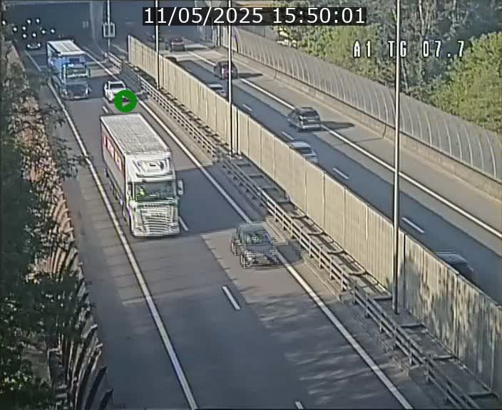 <h2>Traffic live webcam Luxembourg Kirchberg - A1 direction Luxembourg-ville - BK 7.7</h2>