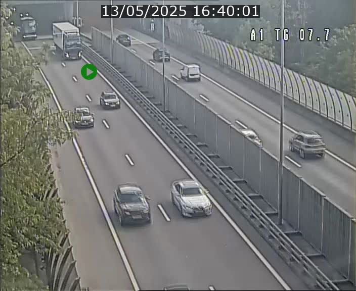 <h2>Traffic live webcam Luxembourg Kirchberg - A1 direction Luxembourg-ville - BK 7.7</h2>