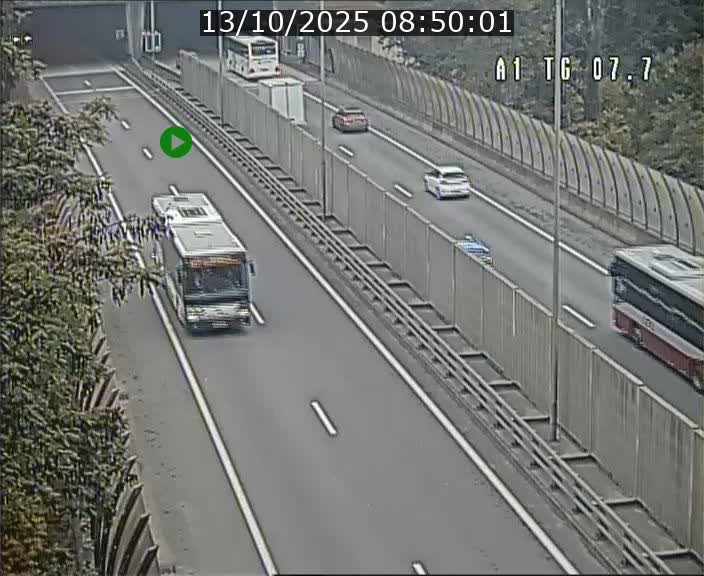 <h2>Traffic live webcam Luxembourg Kirchberg - A1 direction Luxembourg-ville - BK 7.7</h2>