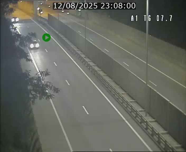 <h2>Traffic live webcam Luxembourg Kirchberg - A1 direction Luxembourg-ville - BK 7.7</h2>