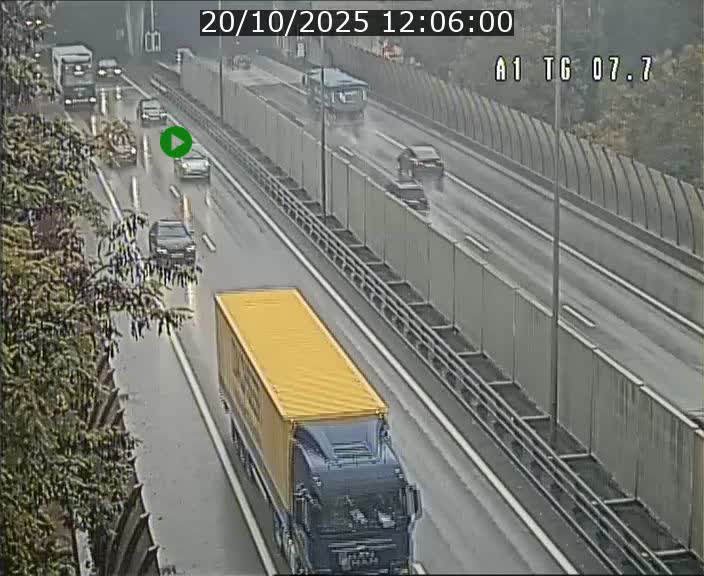 <h2>Traffic live webcam Luxembourg Kirchberg - A1 direction Luxembourg-ville - BK 7.7</h2>