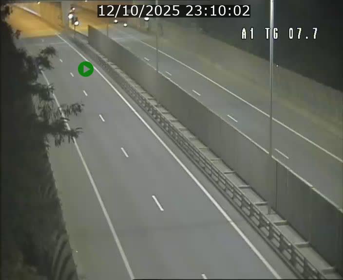 <h2>Traffic live webcam Luxembourg Kirchberg - A1 direction Luxembourg-ville - BK 7.7</h2>