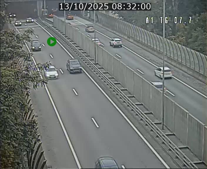 <h2>Traffic live webcam Luxembourg Kirchberg - A1 direction Luxembourg-ville - BK 7.7</h2>