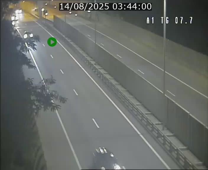 <h2>Traffic live webcam Luxembourg Kirchberg - A1 direction Luxembourg-ville - BK 7.7</h2>