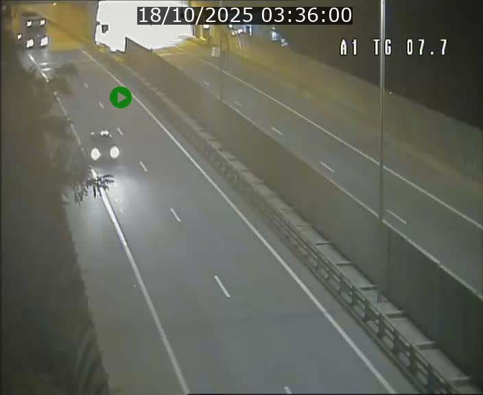 <h2>Traffic live webcam Luxembourg Kirchberg - A1 direction Luxembourg-ville - BK 7.7</h2>