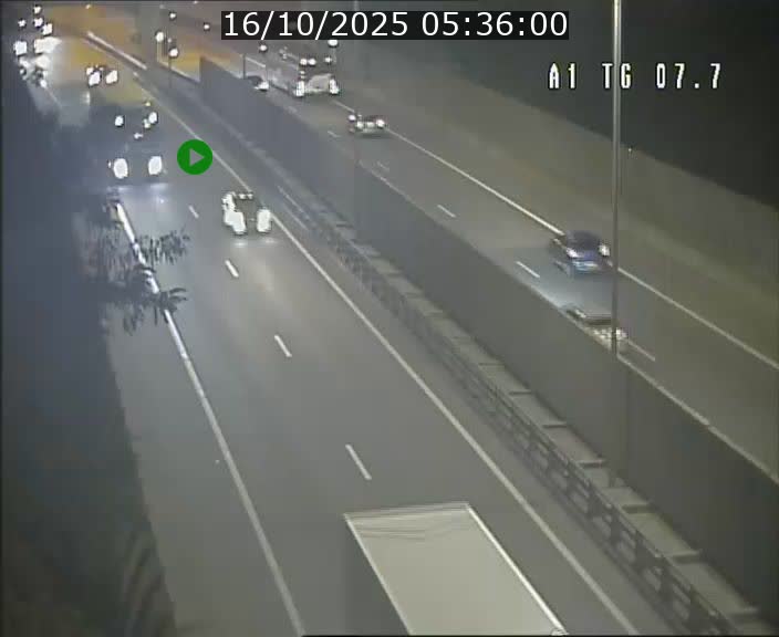 <h2>Traffic live webcam Luxembourg Kirchberg - A1 direction Luxembourg-ville - BK 7.7</h2>