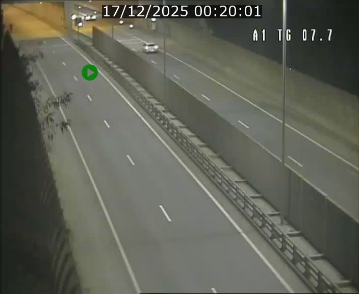 <h2>Traffic live webcam Luxembourg Kirchberg - A1 direction Luxembourg-ville - BK 7.7</h2>
