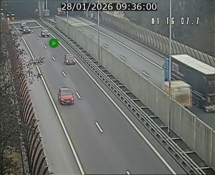 <h2>Traffic live webcam Luxembourg Kirchberg - A1 direction Luxembourg-ville - BK 7.7</h2>