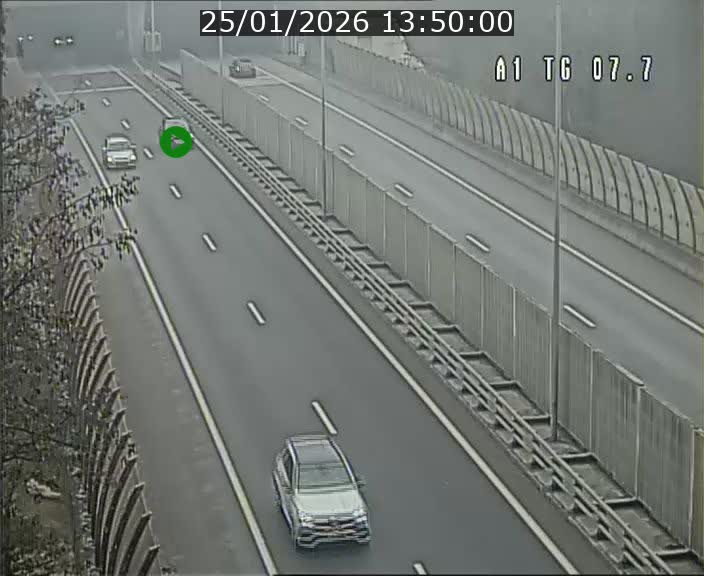 <h2>Traffic live webcam Luxembourg Kirchberg - A1 direction Luxembourg-ville - BK 7.7</h2>