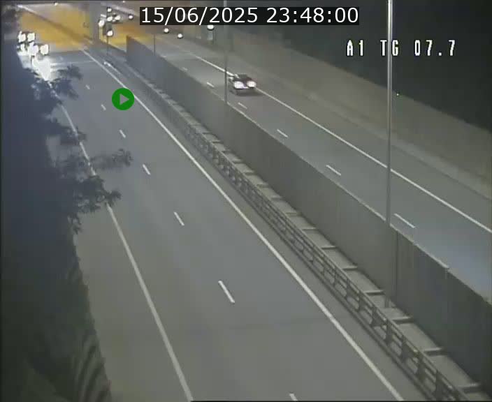 Traffic live webcam Luxembourg Kirchberg - A1 direction Luxembourg-ville - BK 7.7