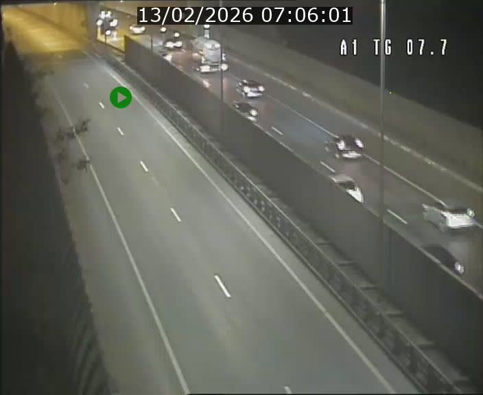 <h2>Traffic live webcam Luxembourg Kirchberg - A1 direction Luxembourg-ville - BK 7.7</h2>