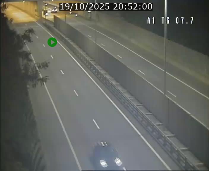 <h2>Traffic live webcam Luxembourg Kirchberg - A1 direction Luxembourg-ville - BK 7.7</h2>