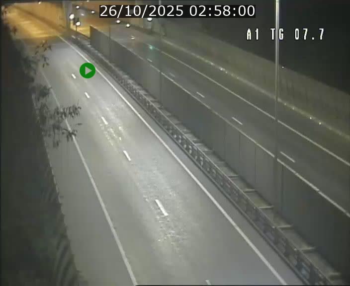 <h2>Traffic live webcam Luxembourg Kirchberg - A1 direction Luxembourg-ville - BK 7.7</h2>