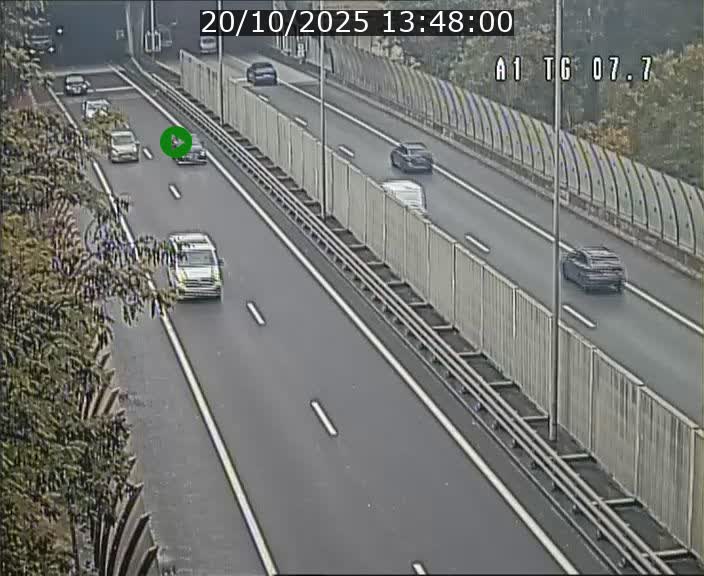 <h2>Traffic live webcam Luxembourg Kirchberg - A1 direction Luxembourg-ville - BK 7.7</h2>