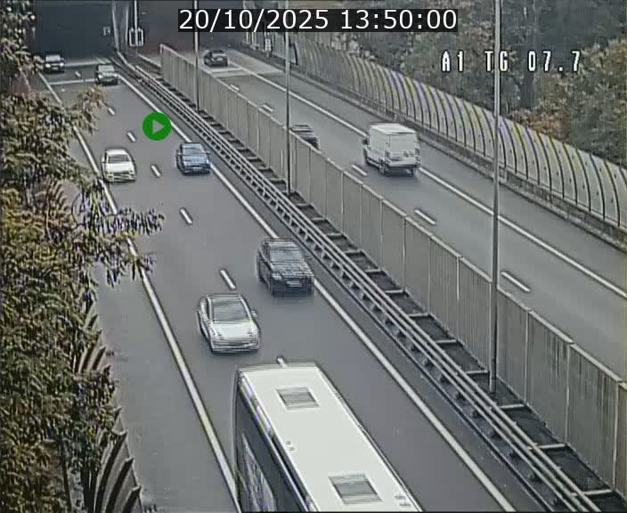 <h2>Traffic live webcam Luxembourg Kirchberg - A1 direction Luxembourg-ville - BK 7.7</h2>