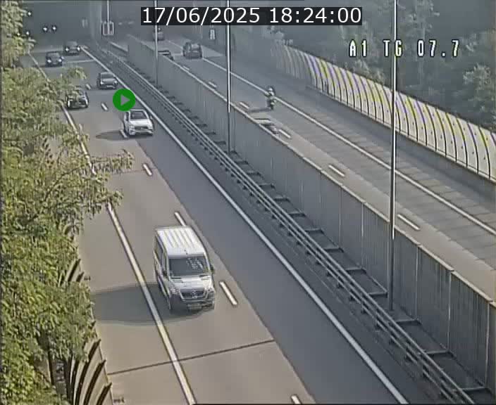 Traffic live webcam Luxembourg Kirchberg - A1 direction Luxembourg-ville - BK 7.7