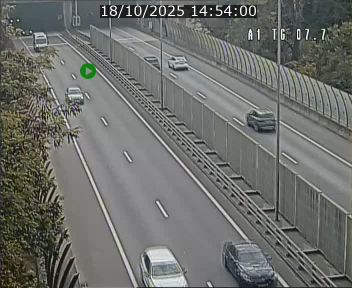 <h2>Traffic live webcam Luxembourg Kirchberg - A1 direction Luxembourg-ville - BK 7.7</h2>